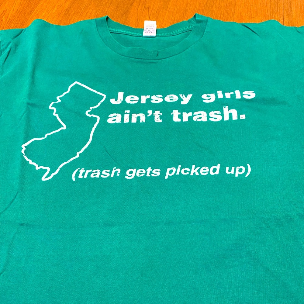 Busted Tees - Jersey Girls Ain’t Trash - XL tee